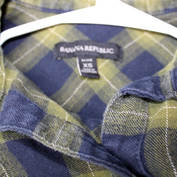 Banana Republic Pixel Plaid Women Flannel Shirt Petite XS - Picture 2 of 9